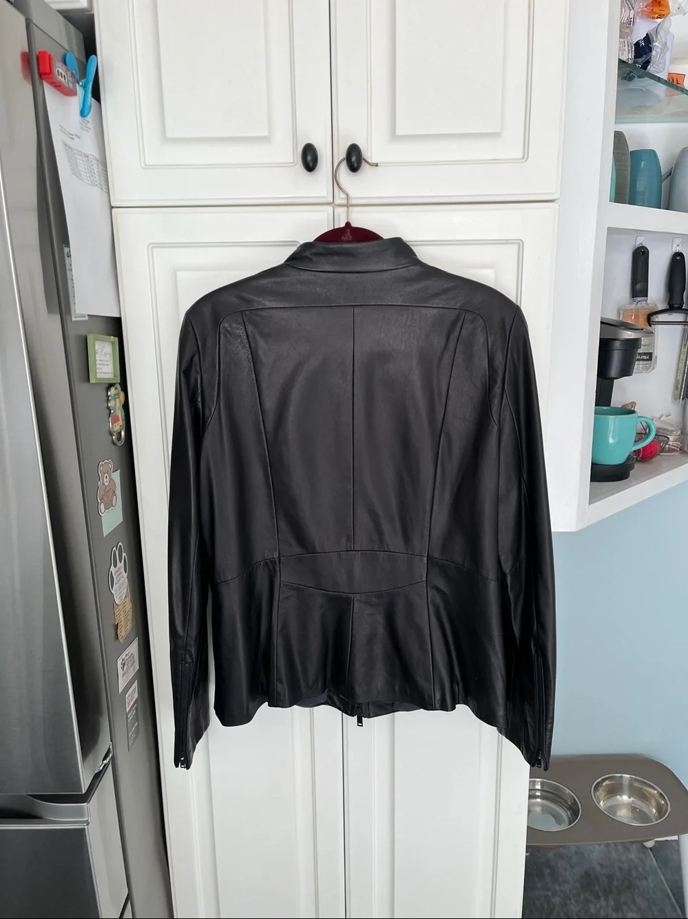 Danier Leather Jacket. Large Black